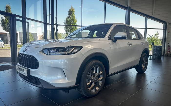 HONDA ZR-V E:HEV 2.0 i-MMD Executive *** NEUVE - DISPONIBLE - OFFRE EXCEPTIONNELLE - PRIX NEUVE 44150 € ***