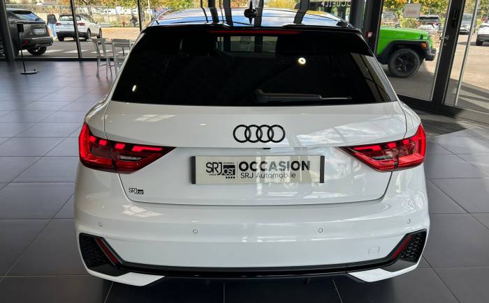 AUDI A1 SPORTBACK 30 TFSI 110 ch S tronic 7 S-Line