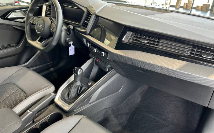 AUDI A1 SPORTBACK 30 TFSI 110 ch S tronic 7 S-Line