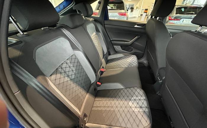 VOLKSWAGEN TAIGO 1.0 TSI 110 DSG7 R-Line *** COMME NEUVE ***