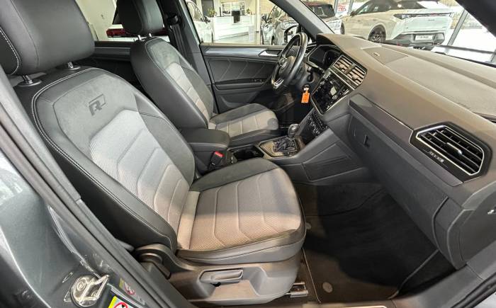 VOLKSWAGEN TIGUAN 2.0 TDI 150 DSG7 R-line