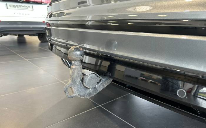 VOLKSWAGEN TIGUAN 2.0 TDI 150 DSG7 R-line