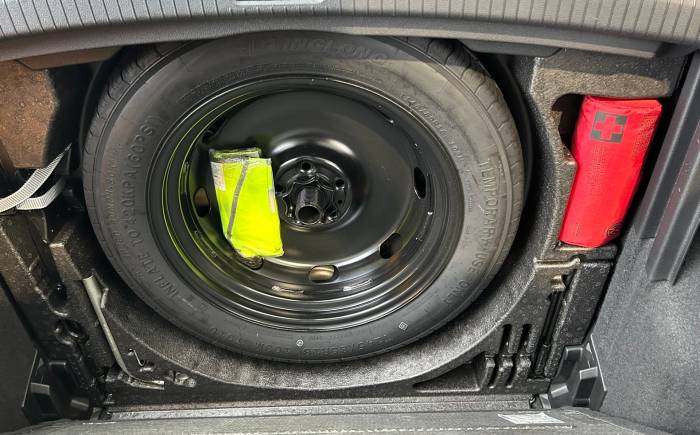 VOLKSWAGEN TIGUAN 2.0 TDI 150 DSG7 R-line