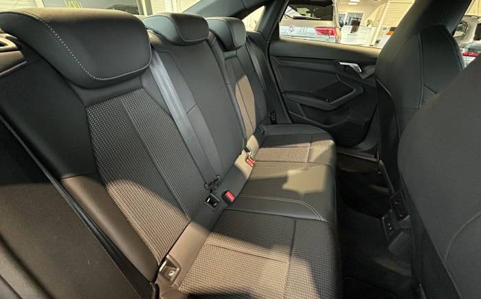 AUDI A3 BERLINE 35 TDI 150 S tronic 7 S-LINE