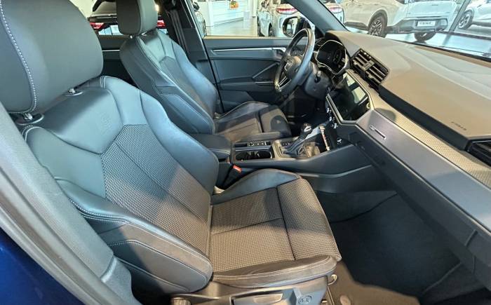 AUDI Q3 45 TFSIe 245 ch S tronic 6 S line