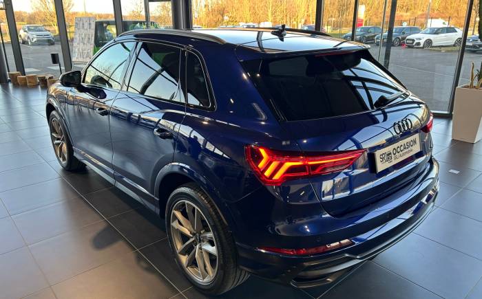 AUDI Q3 45 TFSIe 245 ch S tronic 6 S line