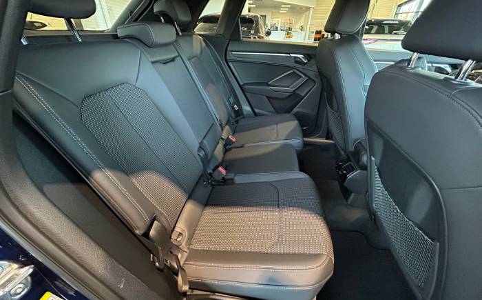 AUDI Q3 45 TFSIe 245 ch S tronic 6 S line