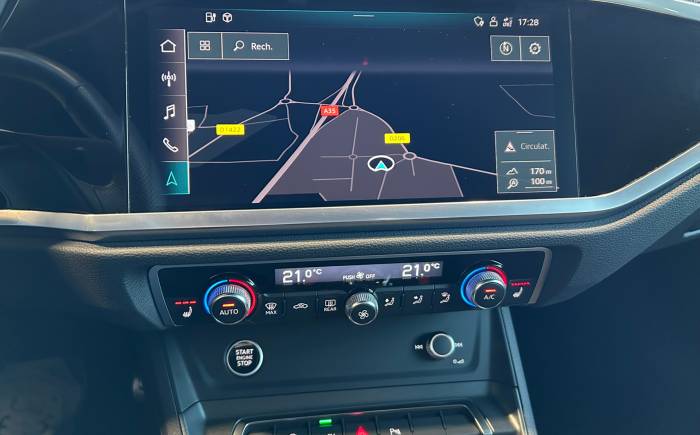 AUDI Q3 45 TFSIe 245 ch S tronic 6 S line