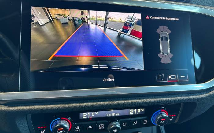 AUDI Q3 45 TFSIe 245 ch S tronic 6 S line