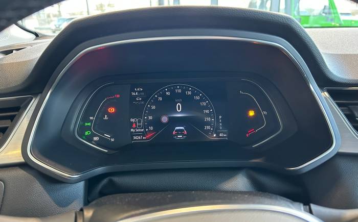 RENAULT CAPTUR 1.3 TCE 140 EDC INTENS