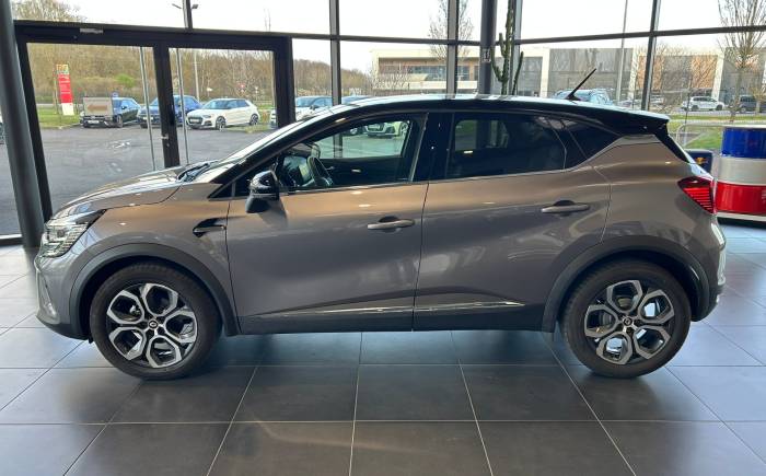 RENAULT CAPTUR 1.3 TCE 140 EDC INTENS