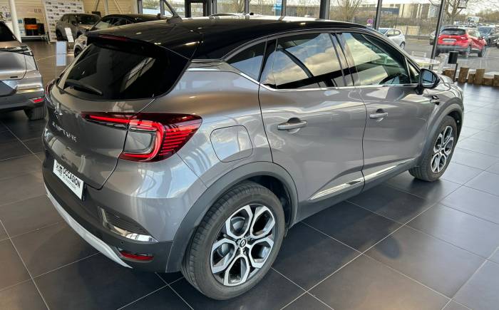 RENAULT CAPTUR 1.3 TCE 140 EDC INTENS