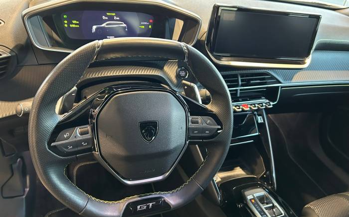 PEUGEOT 2008 PureTech 130 S&S EAT8 GT *** PNEUS 4 SAISONS - GRIP CONTROL - PHASE 2 - ENTRETIEN PEUGEOT ***