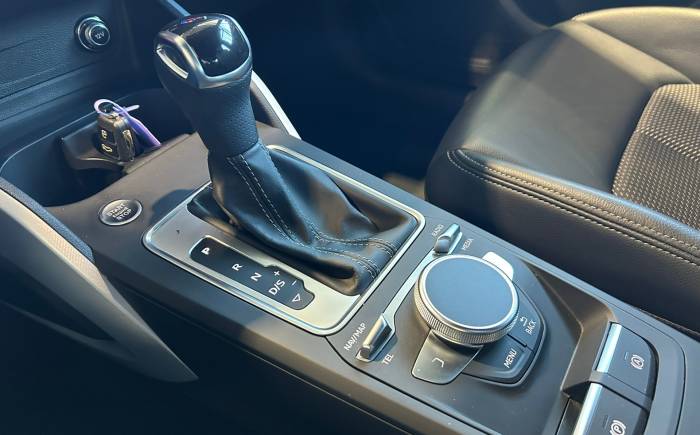 AUDI Q2 35 TFSI S TRONIC S-line