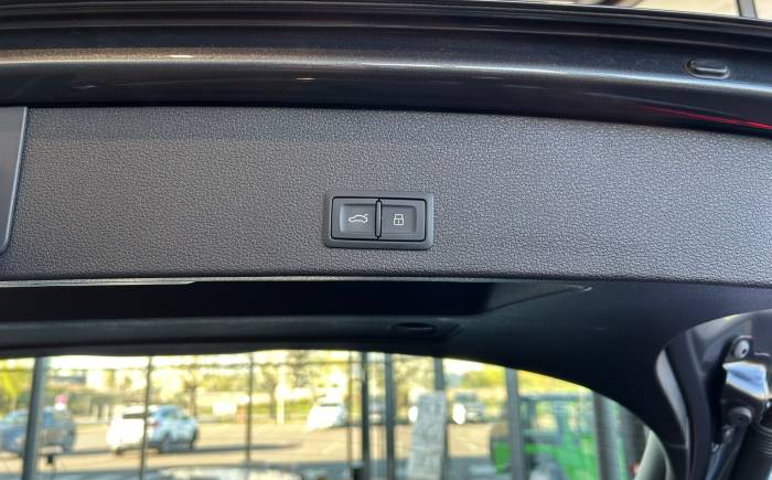 AUDI Q2 35 TFSI S TRONIC S-line