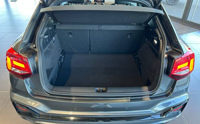 AUDI Q2 35 TFSI S TRONIC S-line