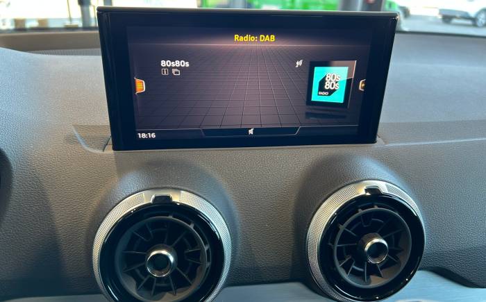 AUDI Q2 35 TFSI S TRONIC S-line