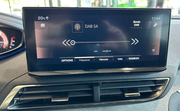 PEUGEOT 3008 BlueHDi 130ch S&S EAT8 GT Pack *** ATTELAGE - FOCAL - ALCANTARA - GARANTIE 12 MOIS - PREMIERE MAIN ***