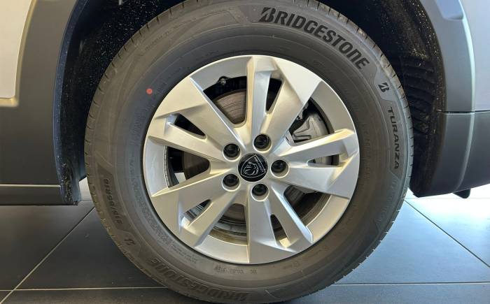 PEUGEOT RIFTER M bluehdi 130 s&s eat8 5 places allure *** version n1 exoneree de malus ***