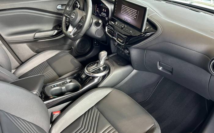 NISSAN JUKE Hybrid 143 tekna - 5 portes *** revisee - comme neuve - pas de malus - seulement 1520 kms garantis *