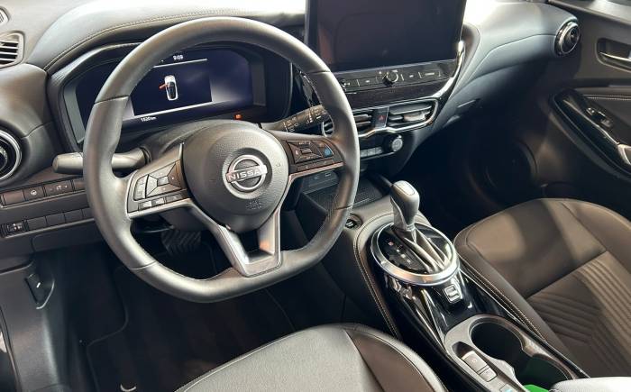 NISSAN JUKE Hybrid 143 tekna - 5 portes *** revisee - comme neuve - pas de malus - seulement 1520 kms garantis *
