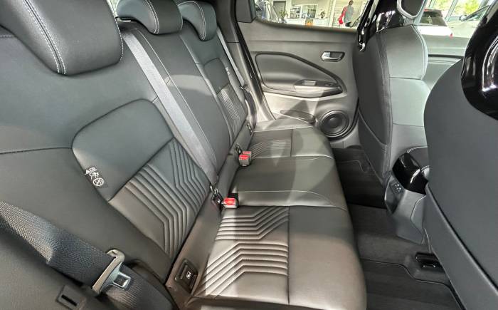 NISSAN JUKE Hybrid 143 tekna - 5 portes *** revisee - comme neuve - pas de malus - seulement 1520 kms garantis *