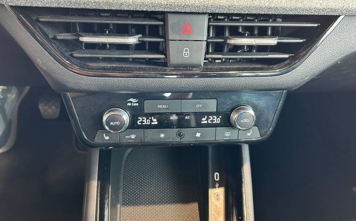 SKODA KAMIQ 1.0 tsi evo 2 116 ch bvm6 selection *** super equipee avec pack design noir et pneus 4 saisons ***