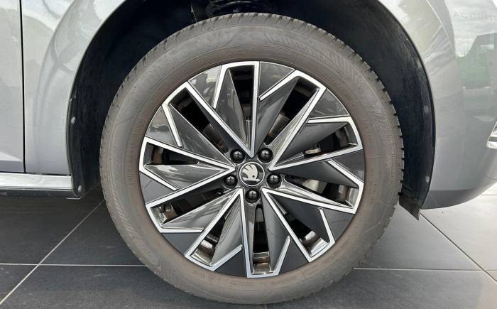 SKODA KAMIQ 1.0 tsi evo 2 116 ch bvm6 selection *** super equipee avec pack design noir et pneus 4 saisons ***