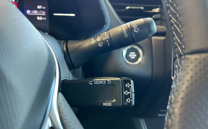 RENAULT CAPTUR E-tech full hybrid 160 ch techno