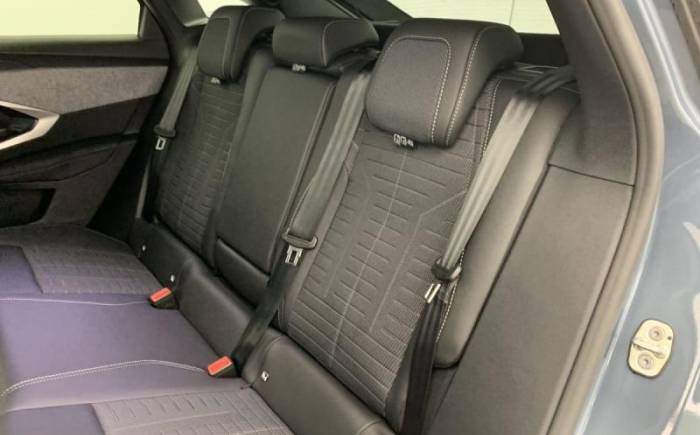 PEUGEOT 3008 HYBRID 145 E-DCS6 GT