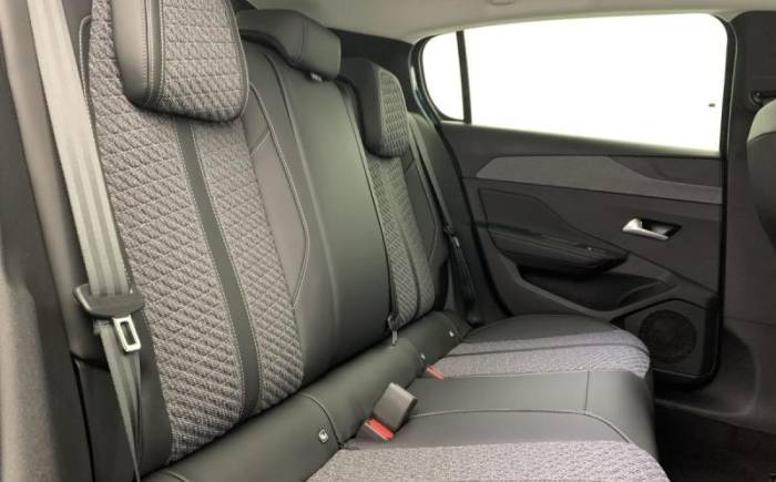 PEUGEOT 308 HYBRID 145 E-DCS6 ALLURE