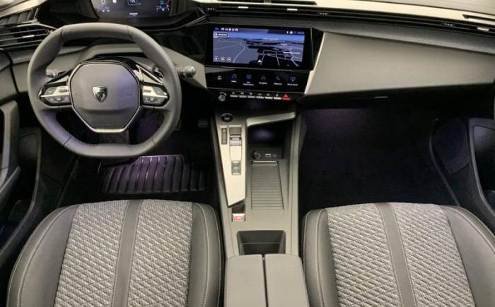 PEUGEOT 308 HYBRID 145 E-DCS6 ALLURE