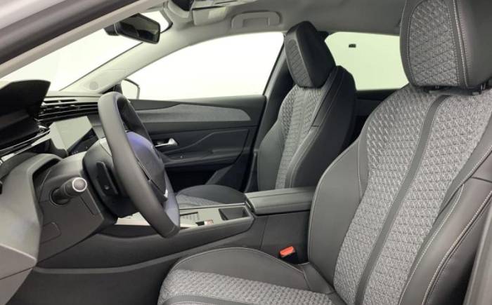 PEUGEOT 308 HYBRID 145 E-DCS6 ALLURE