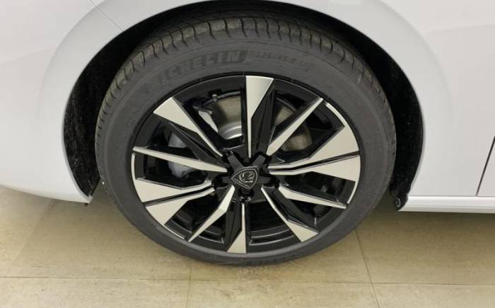 PEUGEOT 308 HYBRID 145 E-DCS6 ALLURE