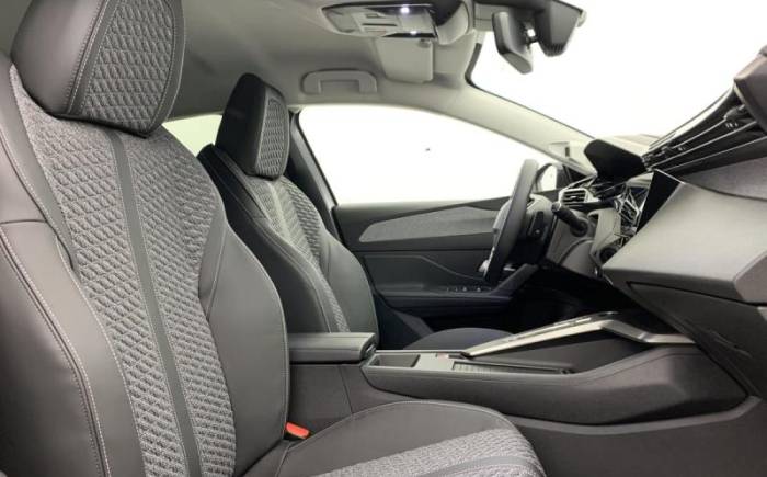 PEUGEOT 308 HYBRID 145 E-DCS6 ALLURE