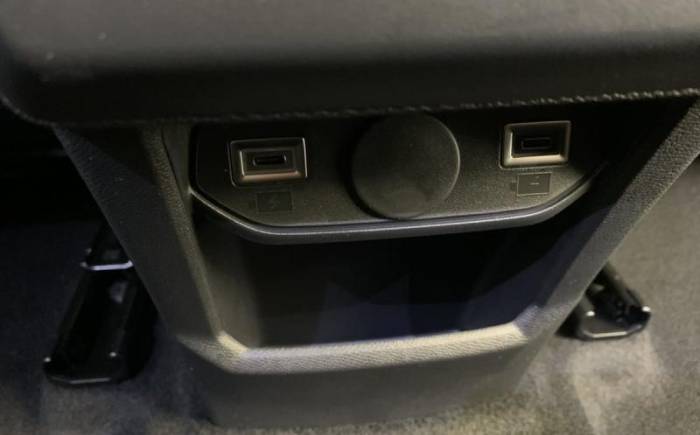 PEUGEOT 3008 HYBRID 145 E-DCS6 ALLURE