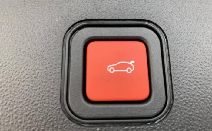 JEEP AVENGER 1.2 TURBO T3 110 CH E-HYBRID BVR6 SUMMIT