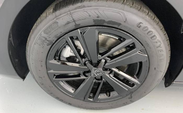 PEUGEOT 308 NOUVELLE BLUEHDI 130CH EAT8 STYLE