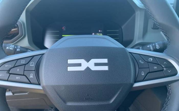 DACIA DUSTER HYBRID 155 EXTREME