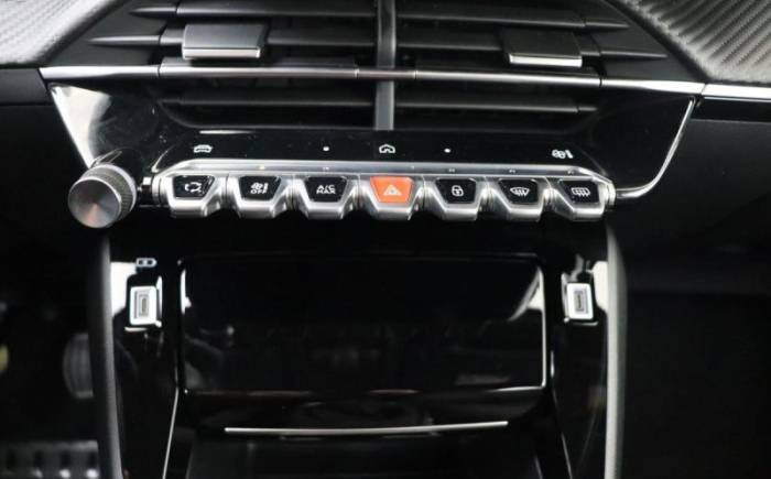 PEUGEOT 2008 TURBO 100 CH BVM6 ALLURE