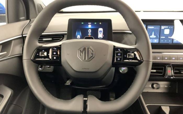MG MG3 1.5 L HYBRID+ 195 CH LUXURY