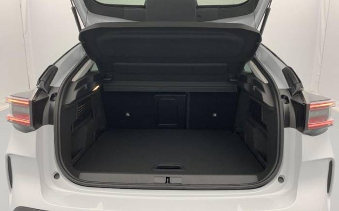 CITROEN C4 HYBRIDE 145 E-DCS6 MAX