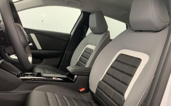 CITROEN C4 HYBRIDE 145 E-DCS6 MAX