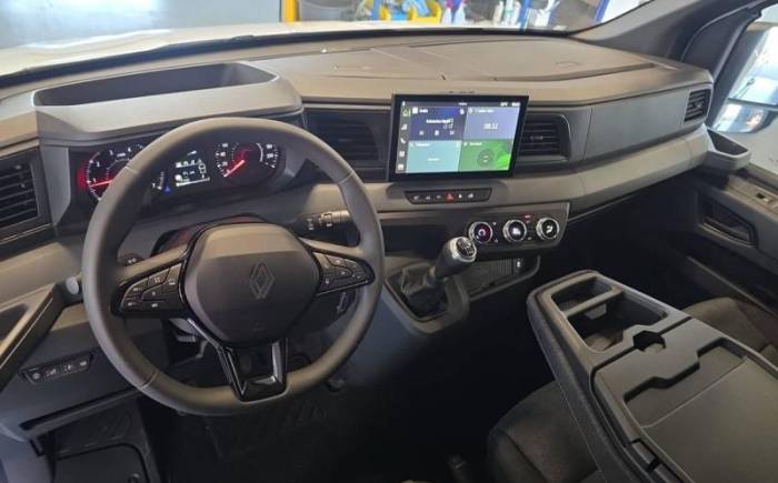 RENAULT MASTER FOURGON BLUE DCI 130 L2H2 3T5 TR EXTRA