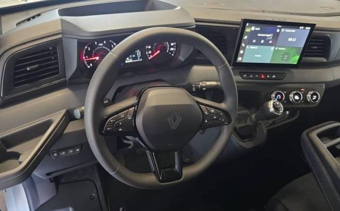 RENAULT MASTER FOURGON BLUE DCI 130 L2H2 3T5 TR EXTRA