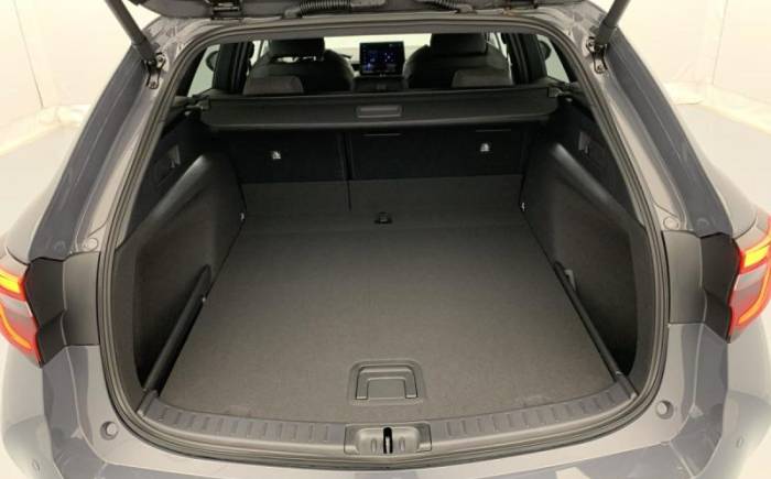 TOYOTA Corolla touring sports hybride 140CH DESIGN