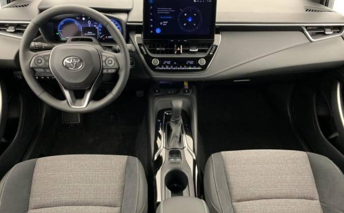 TOYOTA Corolla touring sports hybride 140CH DESIGN