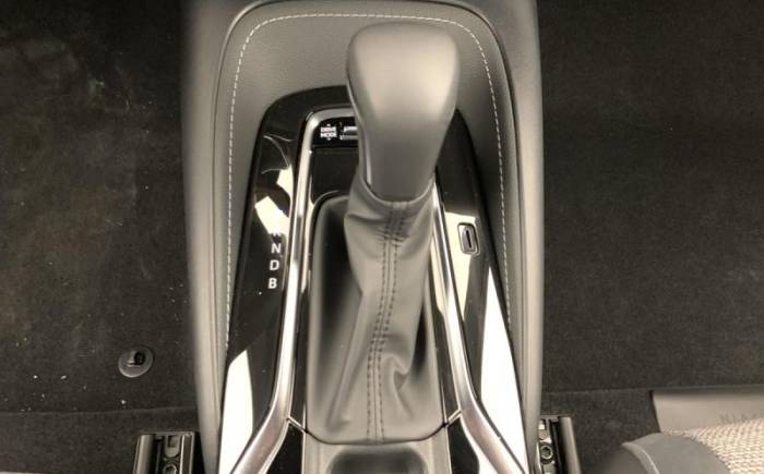 TOYOTA Corolla touring sports hybride 140CH DESIGN