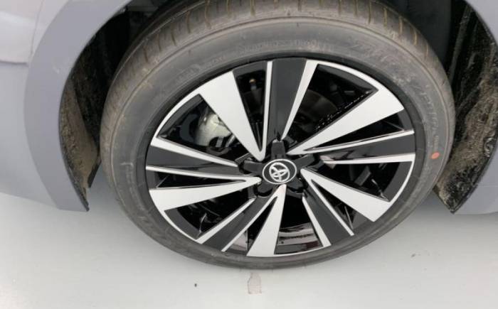 TOYOTA Corolla touring sports hybride 140CH DESIGN