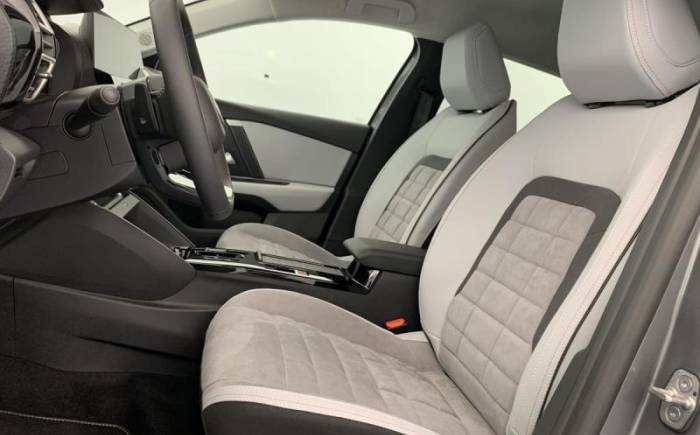CITROEN C4 PURETECH 130 EAT8 MAX